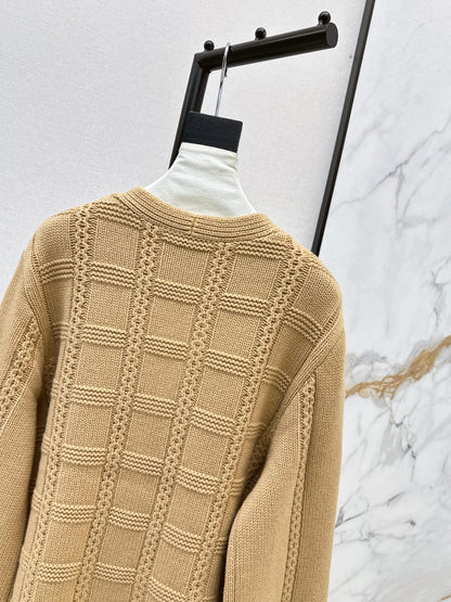 Va1 NEW V-neck cardigan