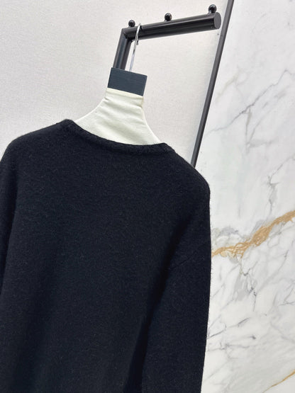 Va1 NEW Crew neck sweater