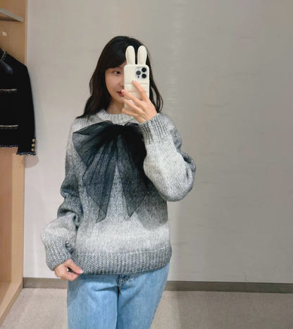 Chan NEW Gradient bow sweater