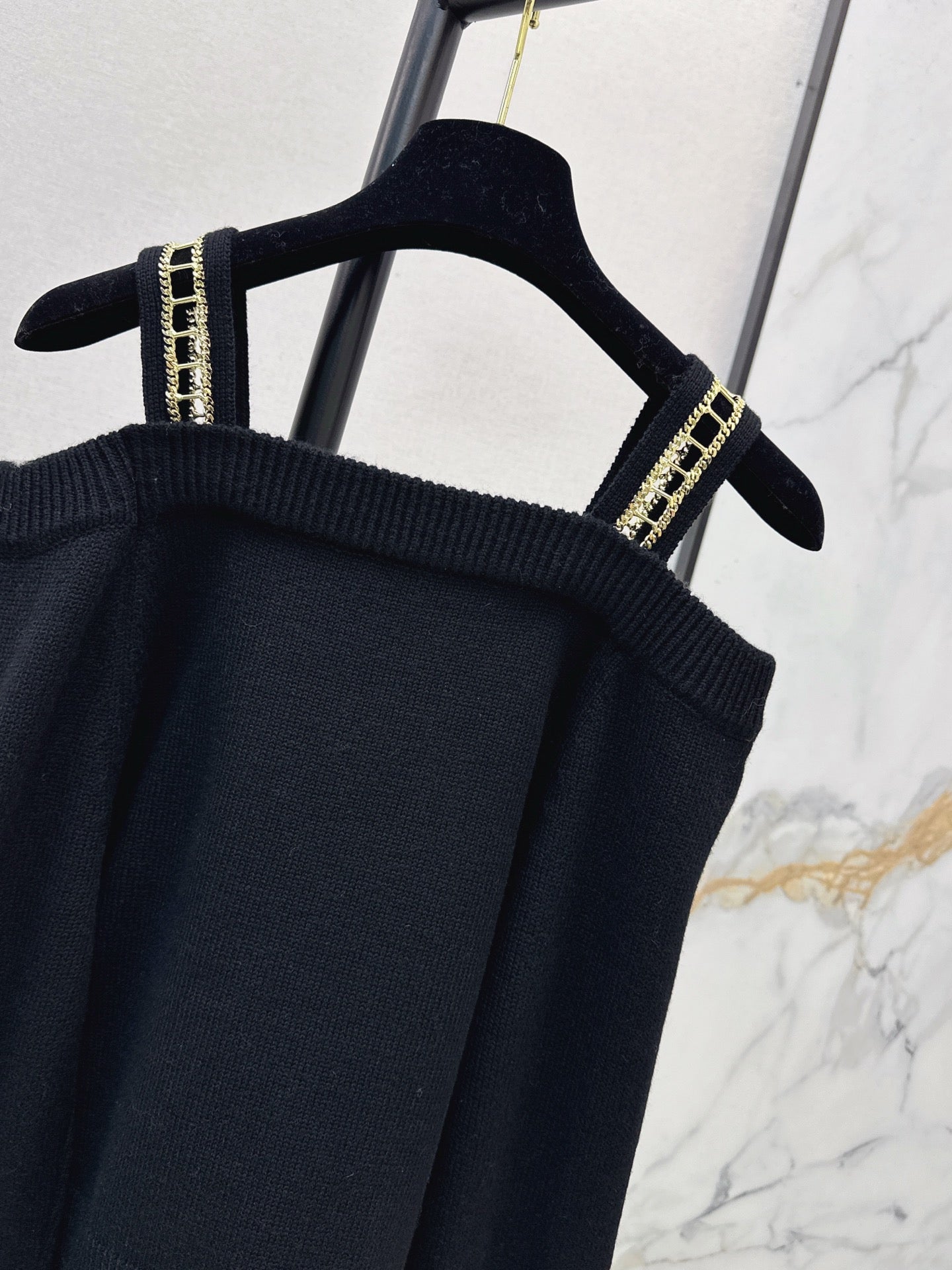 Chan NEW Chain-link openwork off-shoulder cashmere sweater