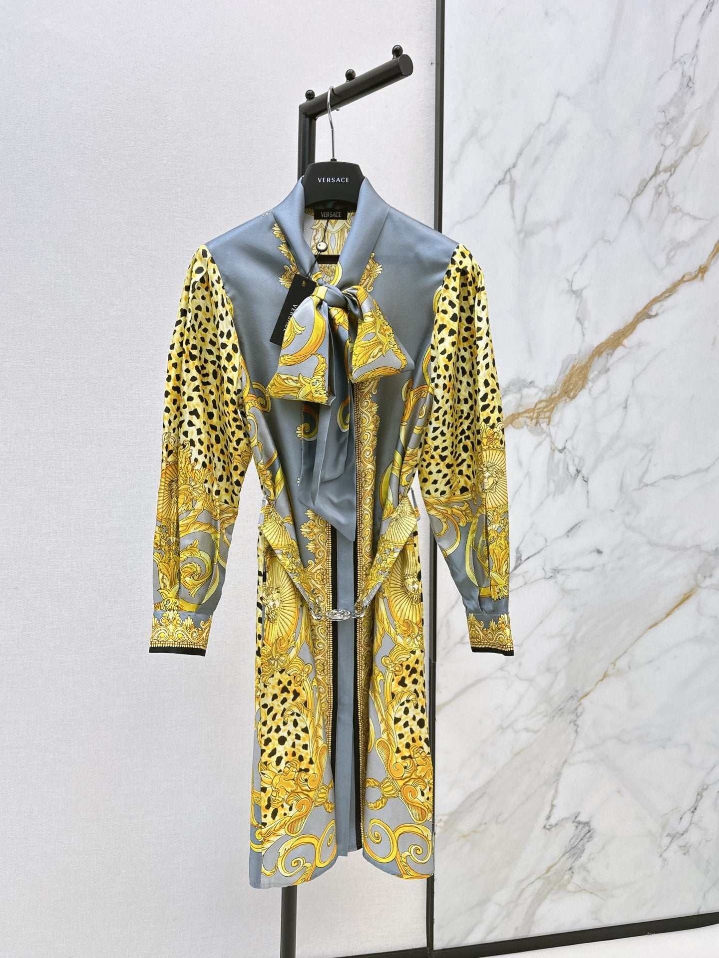 Ver NEW Printed silk dress