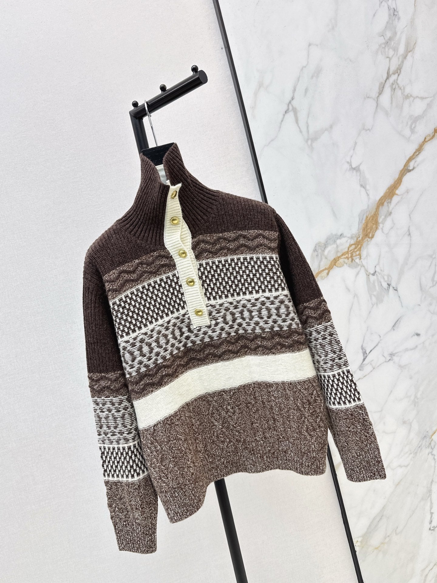 Loro NEW striped sweater