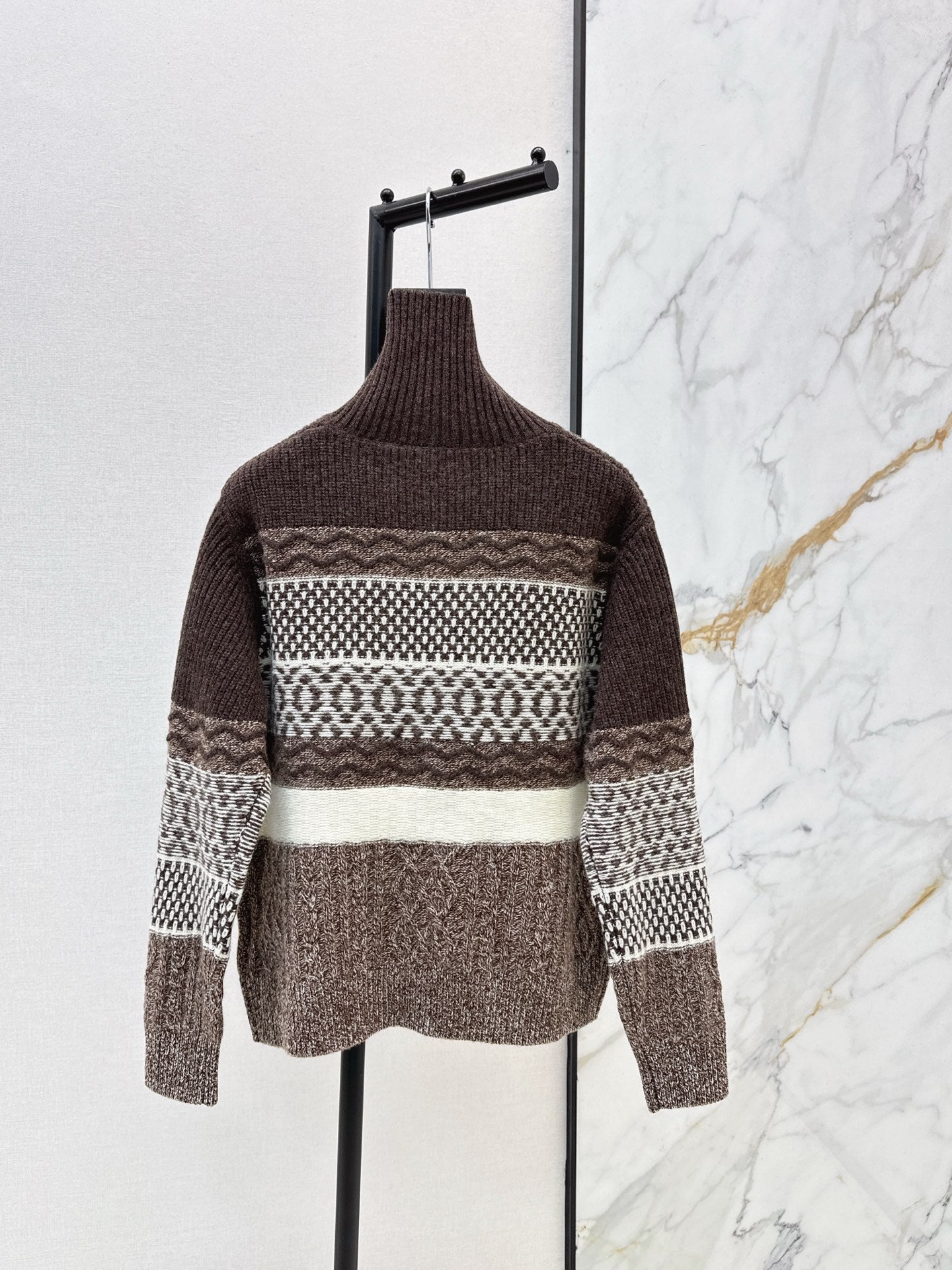 Loro NEW striped sweater