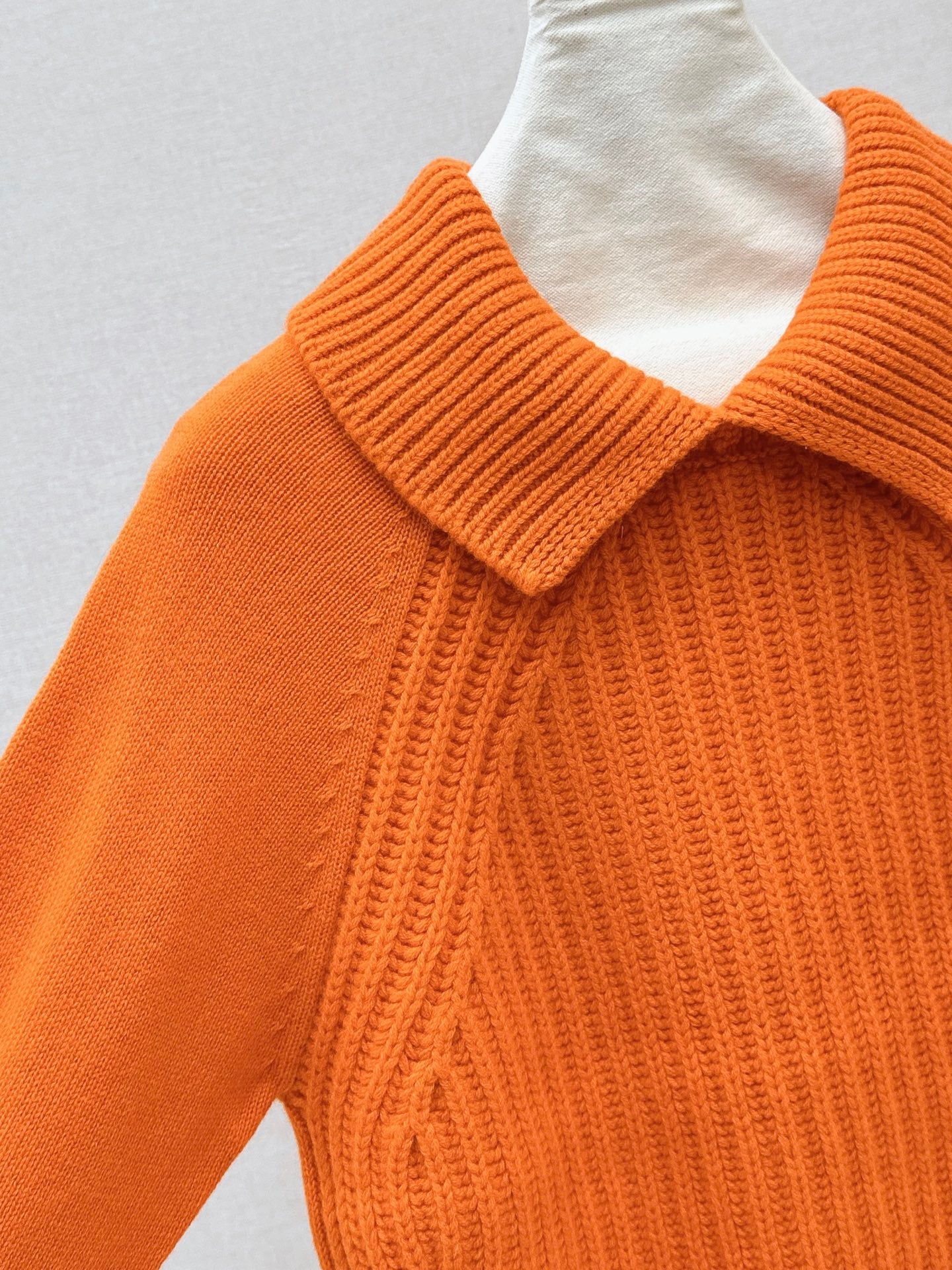 Monc NEW knitted sweater