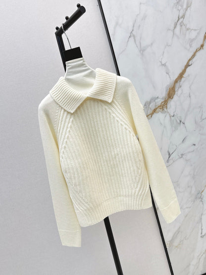 Monc NEW knitted sweater