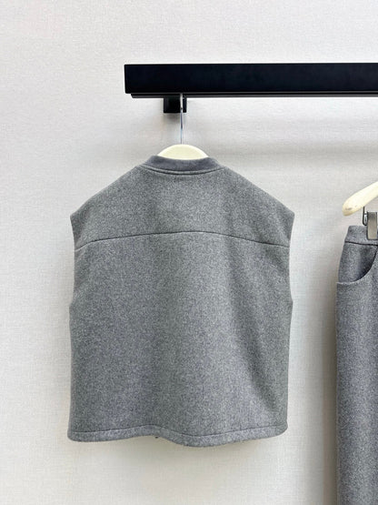 Brun NEW woolen vest