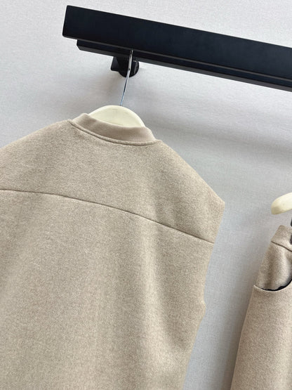 Brun NEW woolen vest