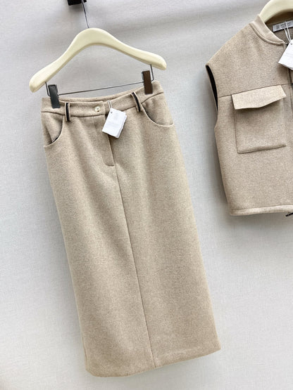 Brun NEW woolen skirt