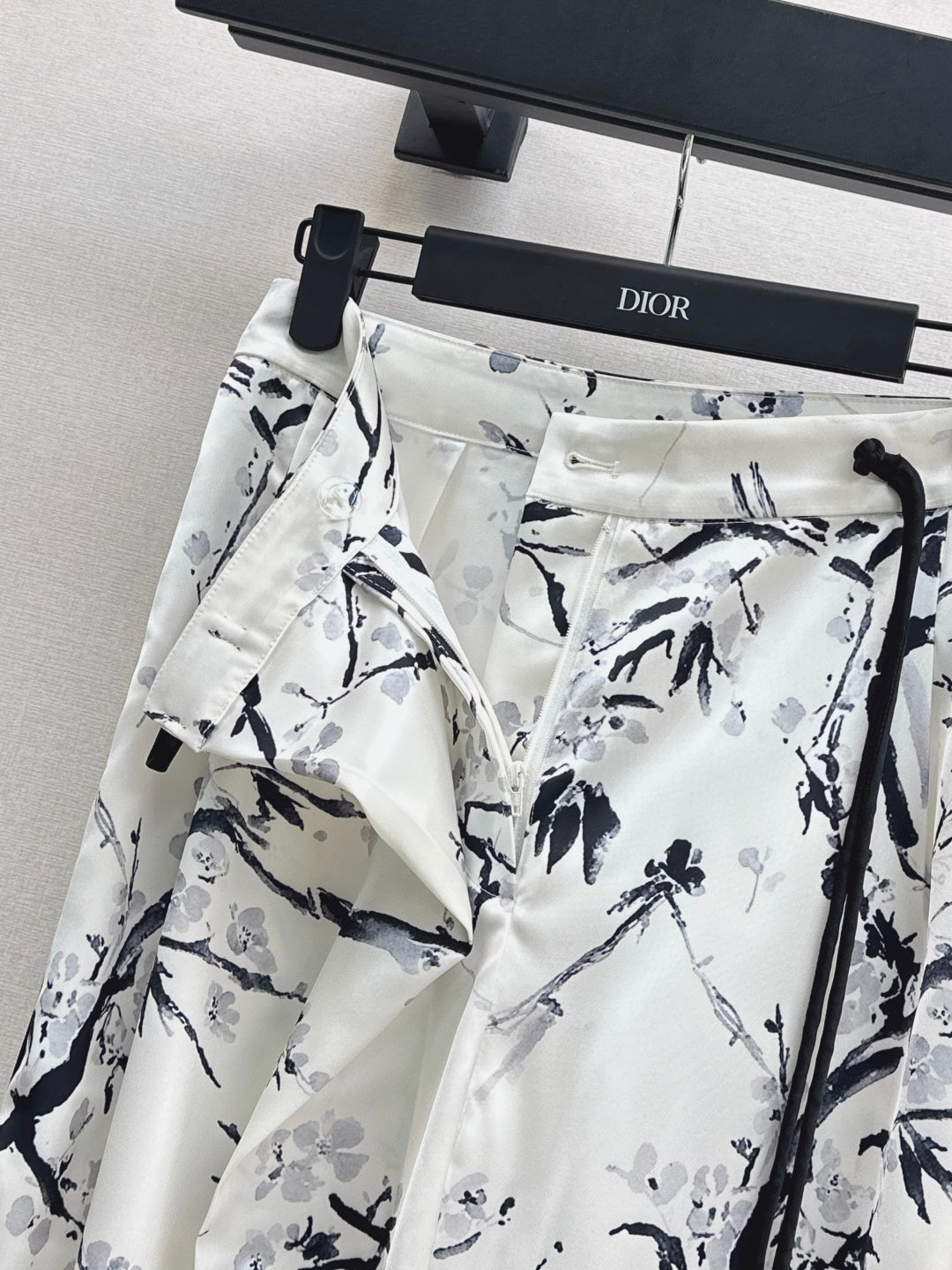 CD NEW printed pants