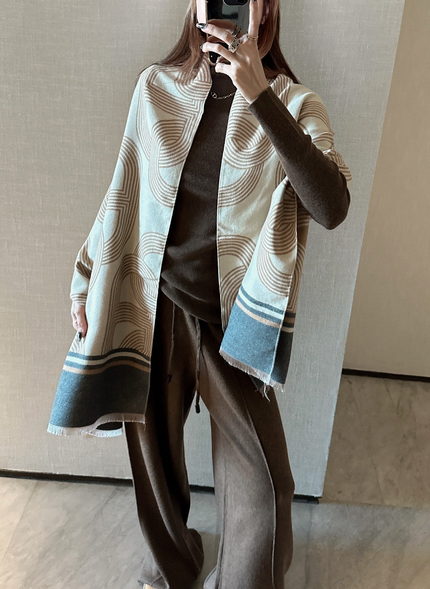 Herm NEW knitted suit