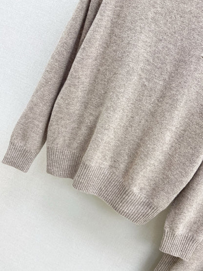 Max NEW knitted suit