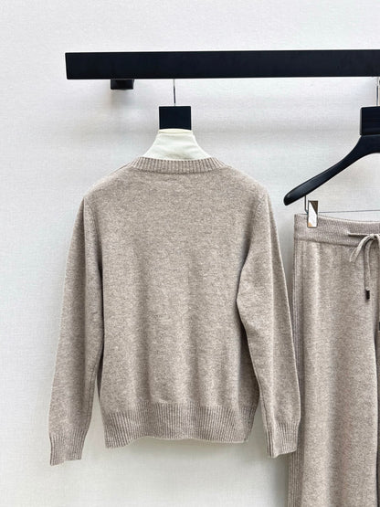 Max NEW knitted suit