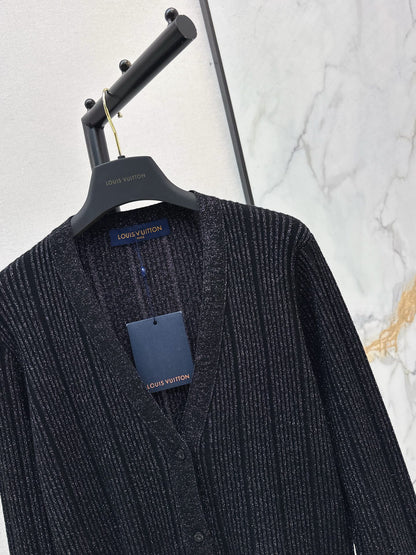 Louis NEW V-neck knit cardigan