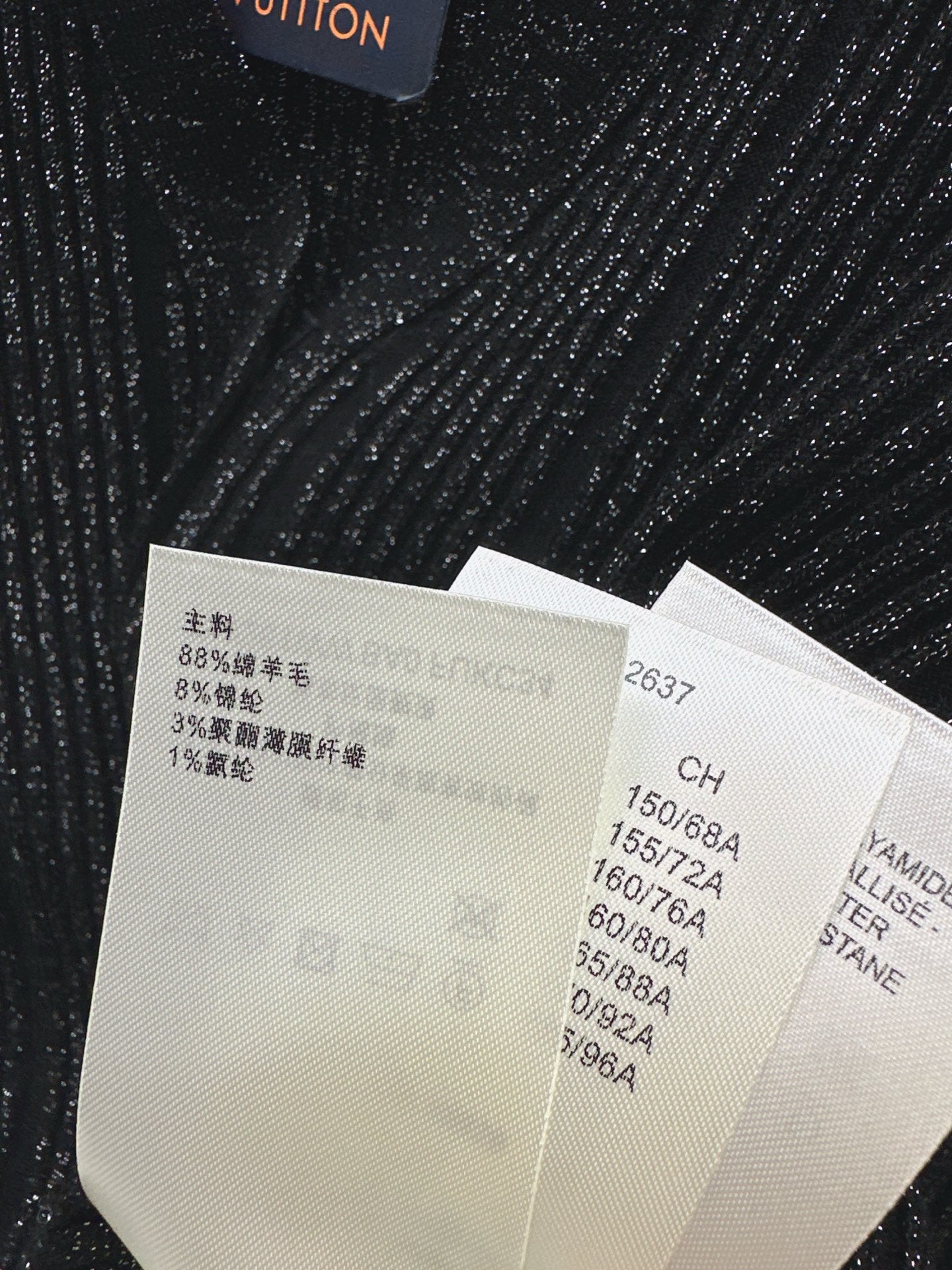 Louis NEW V-neck knit cardigan