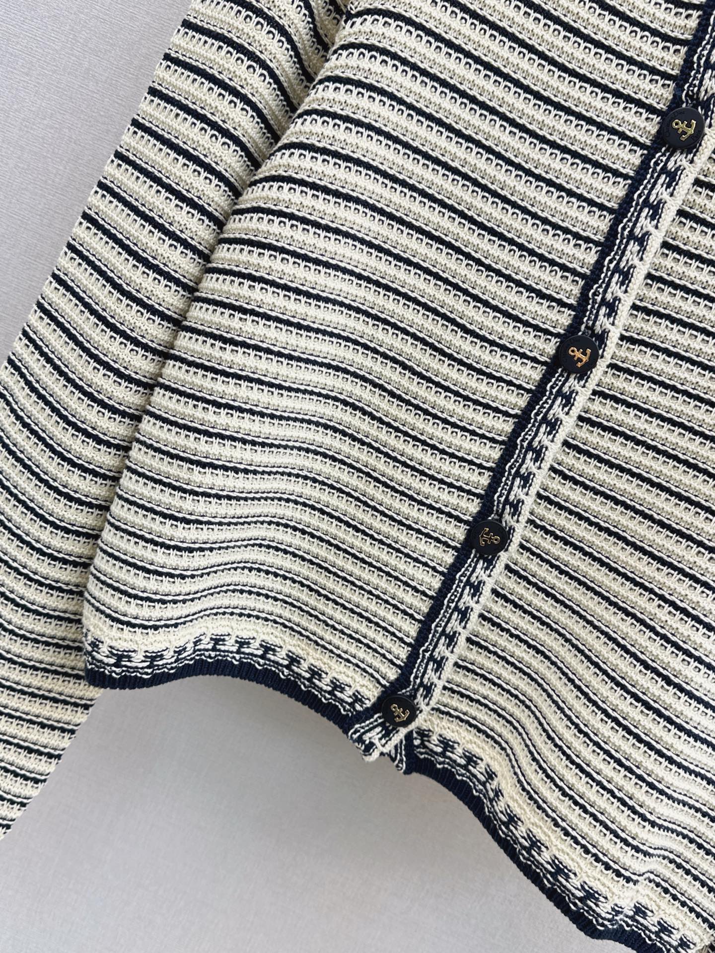 CD NEW striped cardigan