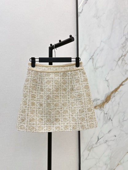 CD NEW woven skirt