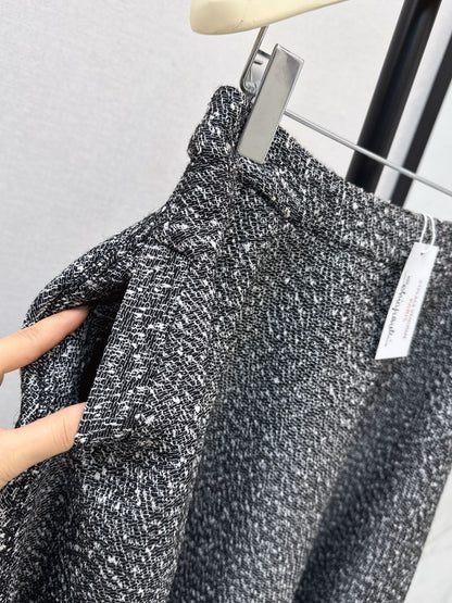 Schla NEW woven skirt