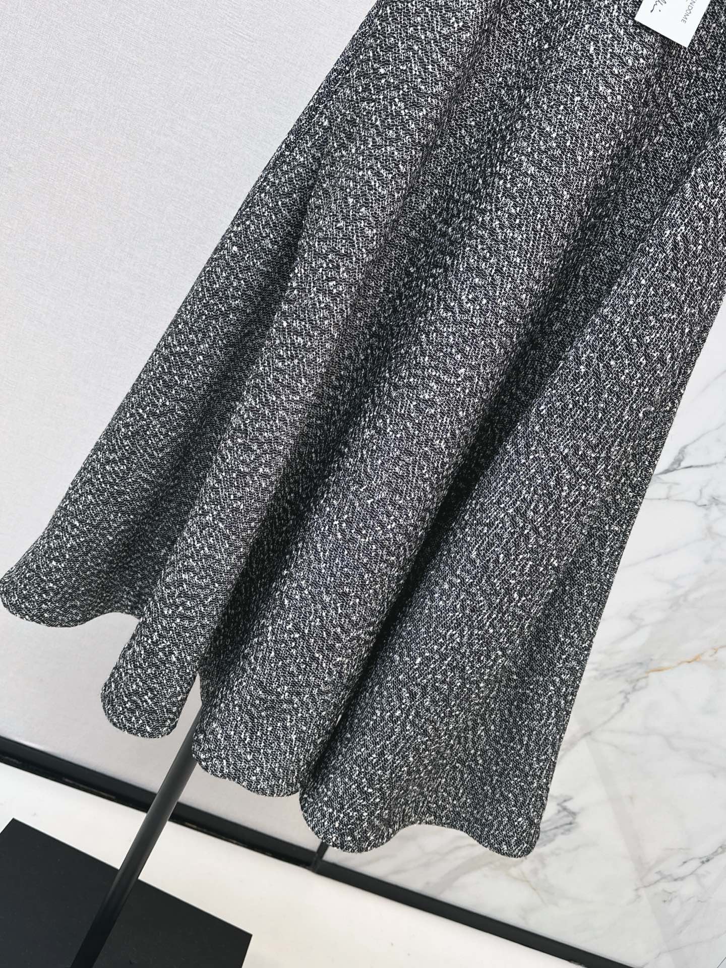 Schla NEW woven skirt