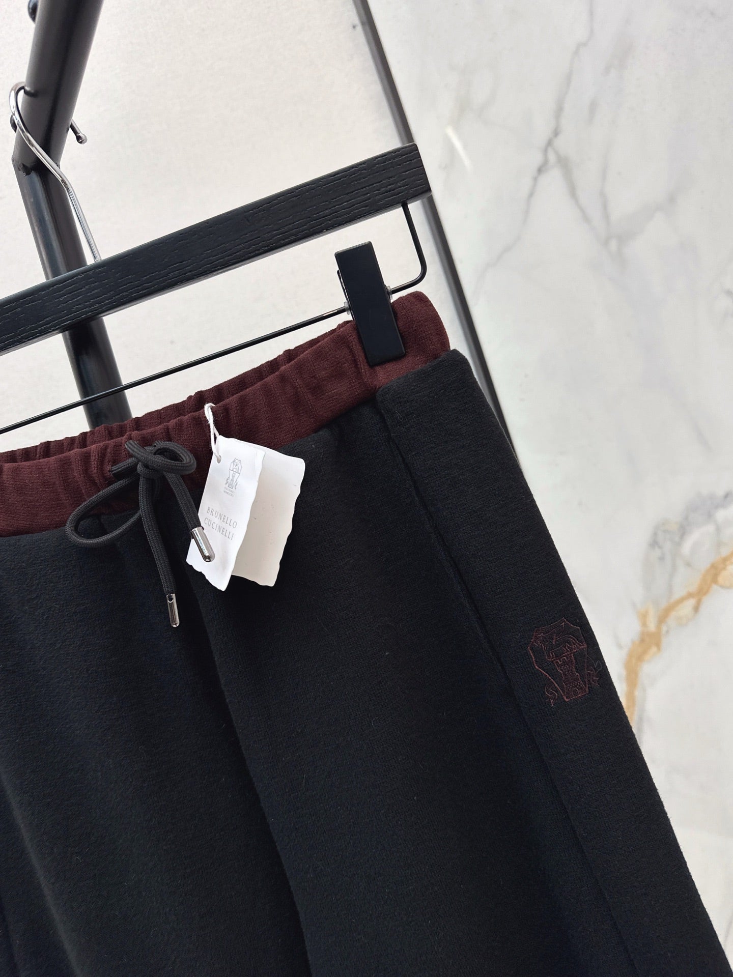 Brun NEW Straight pants