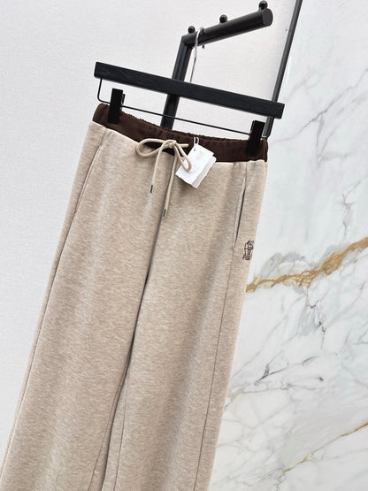 Brun NEW Straight pants