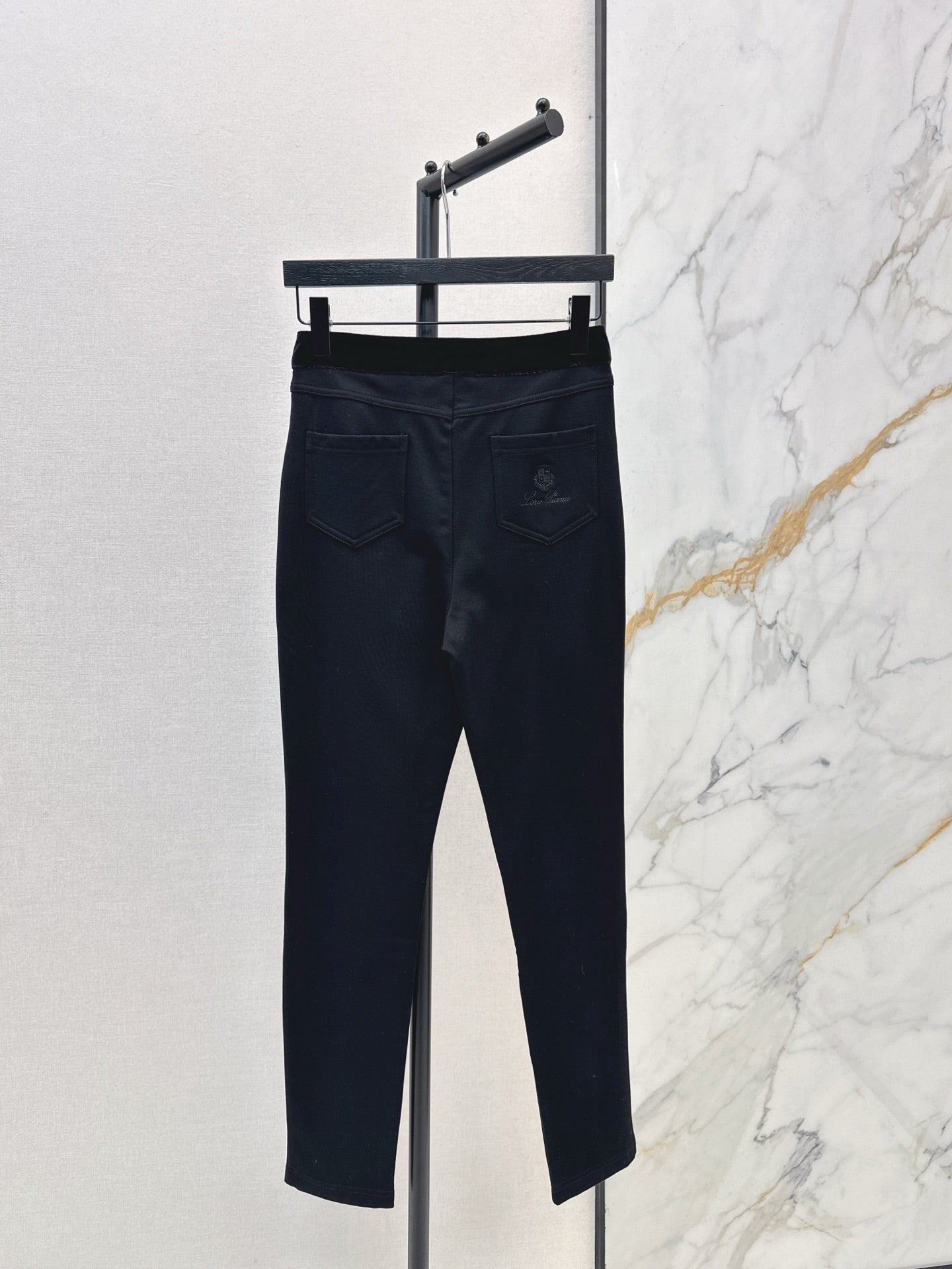 Loro NEW lined leggings