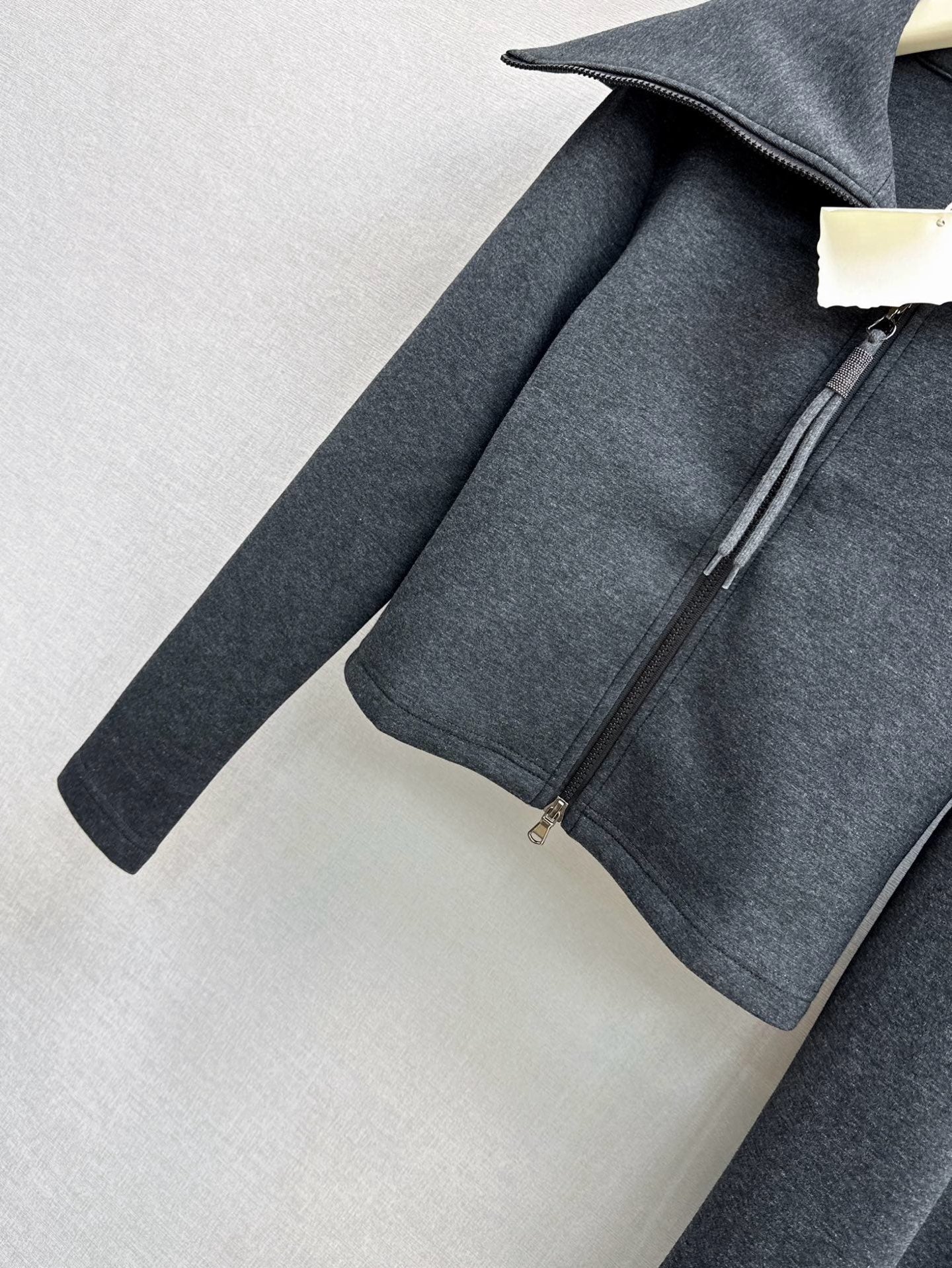 Brun NEW casual suit