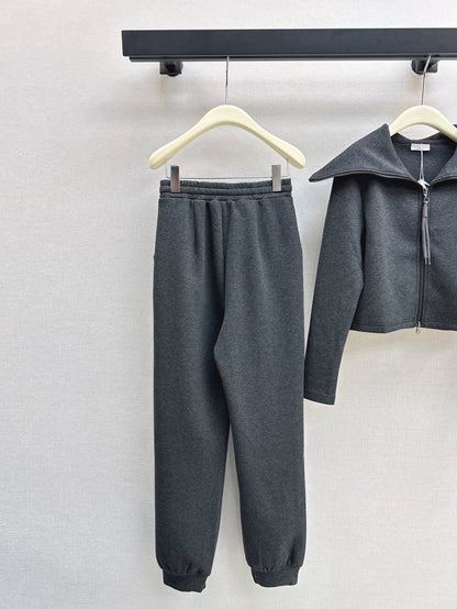 Brun NEW casual suit