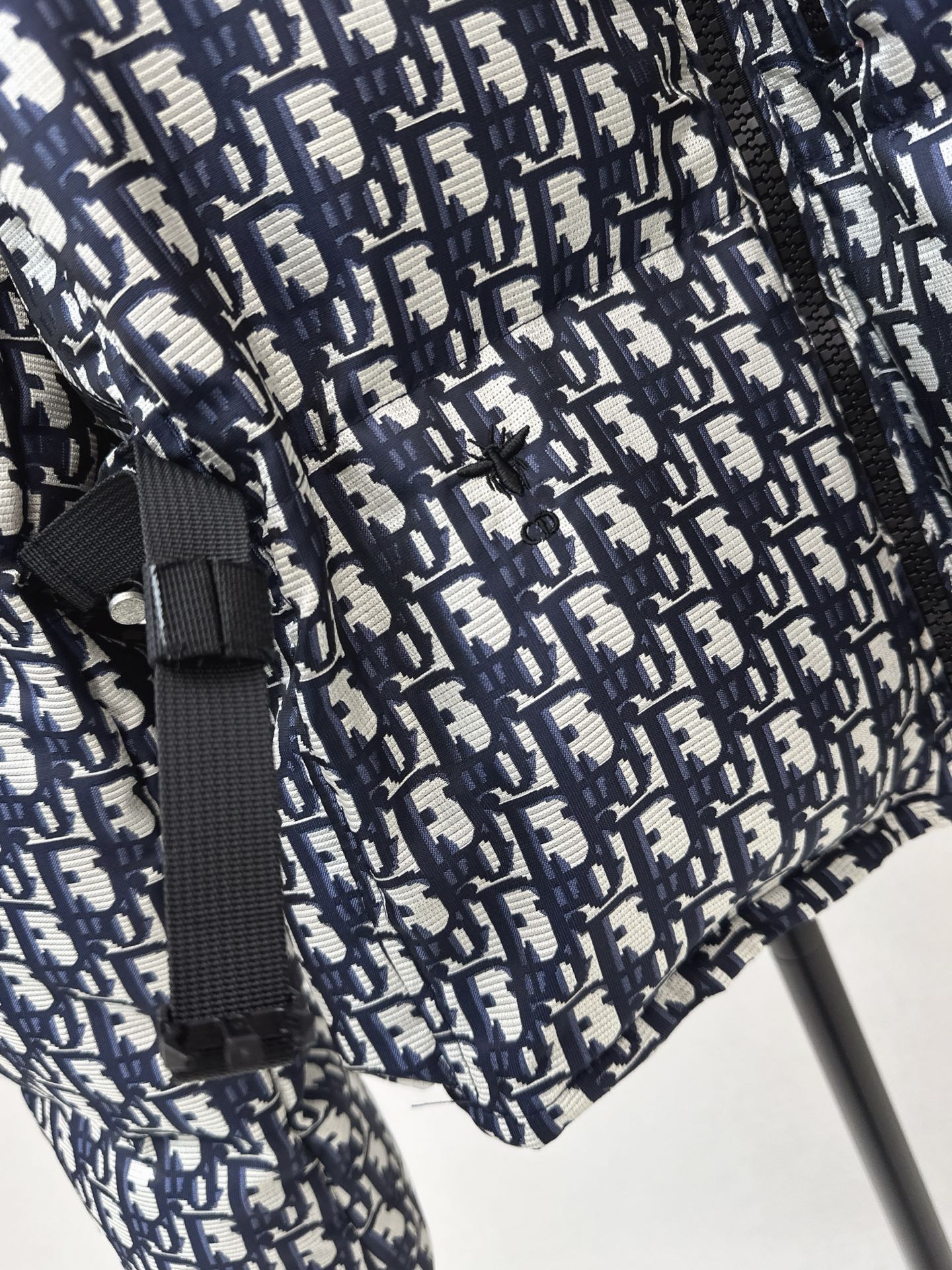 CD NEW Hooded down jacket