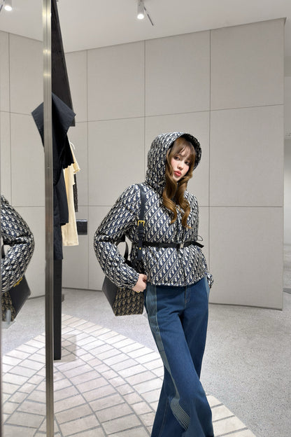 CD NEW Hooded down jacket