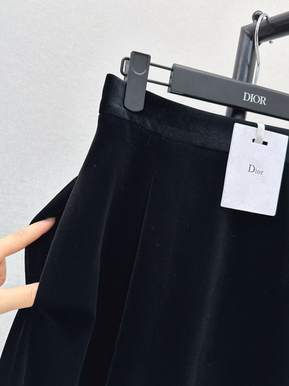 CD NEW velvet skirt
