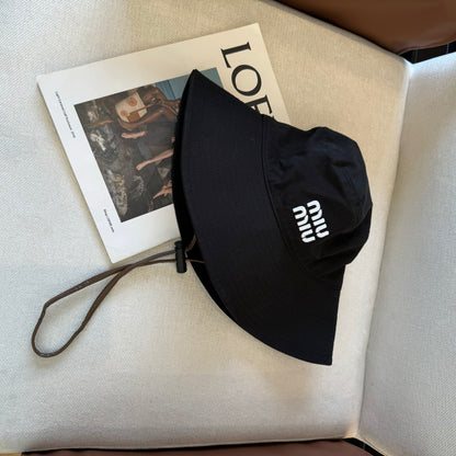 Miu New bucket hat