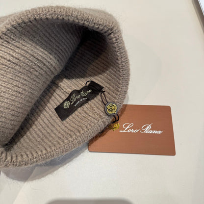 Loro New woolen hat
