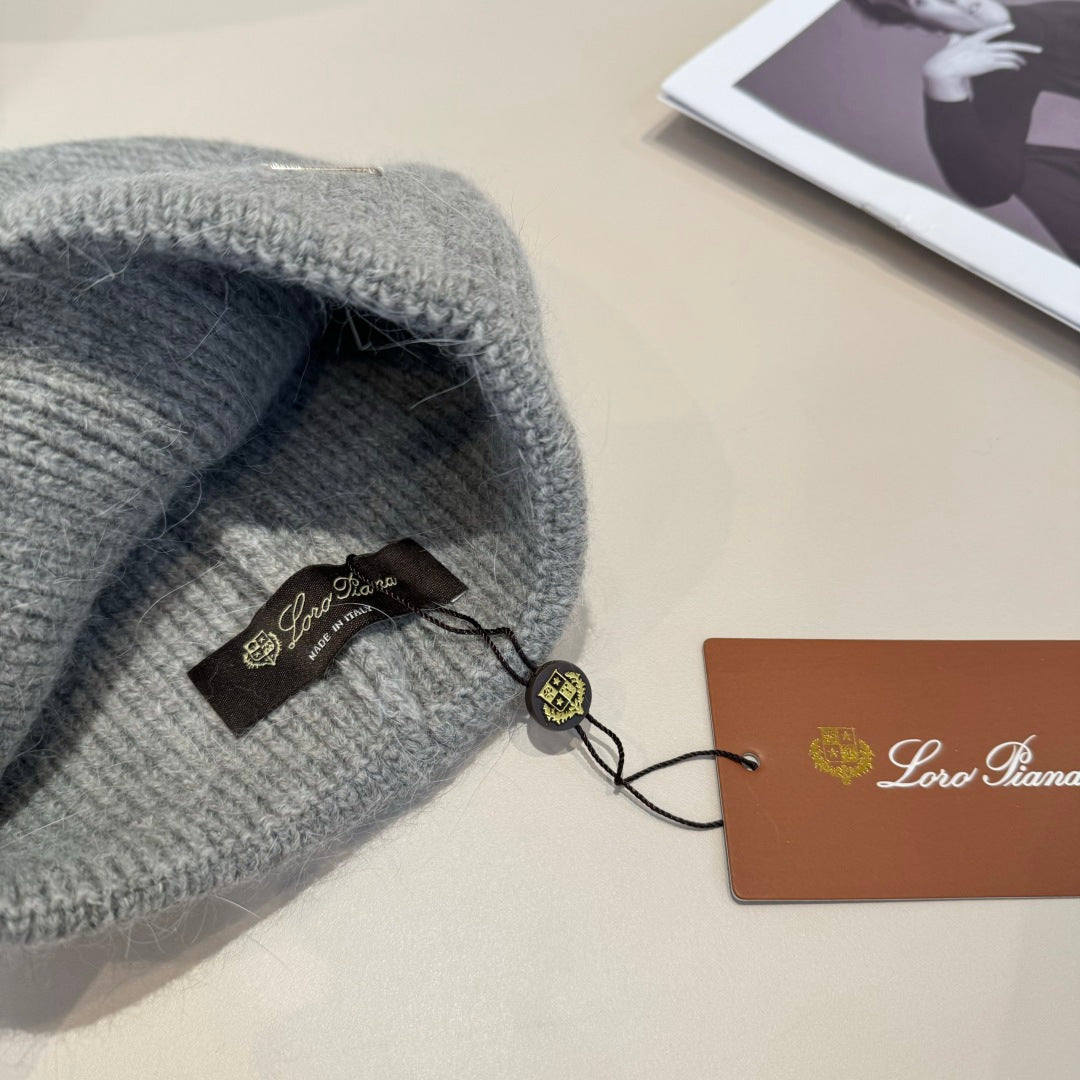 Loro New woolen hat