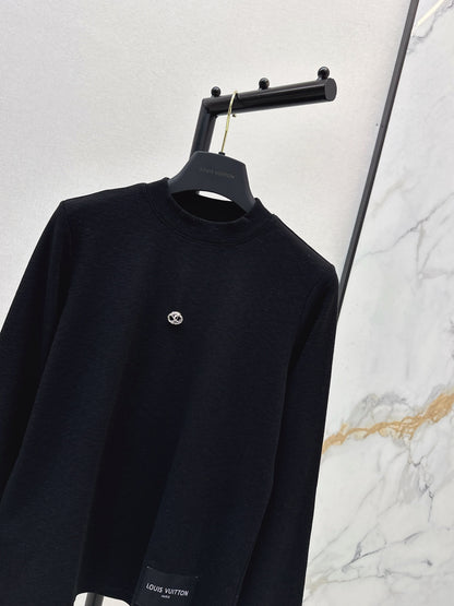 Louis NEW bottoming shirt