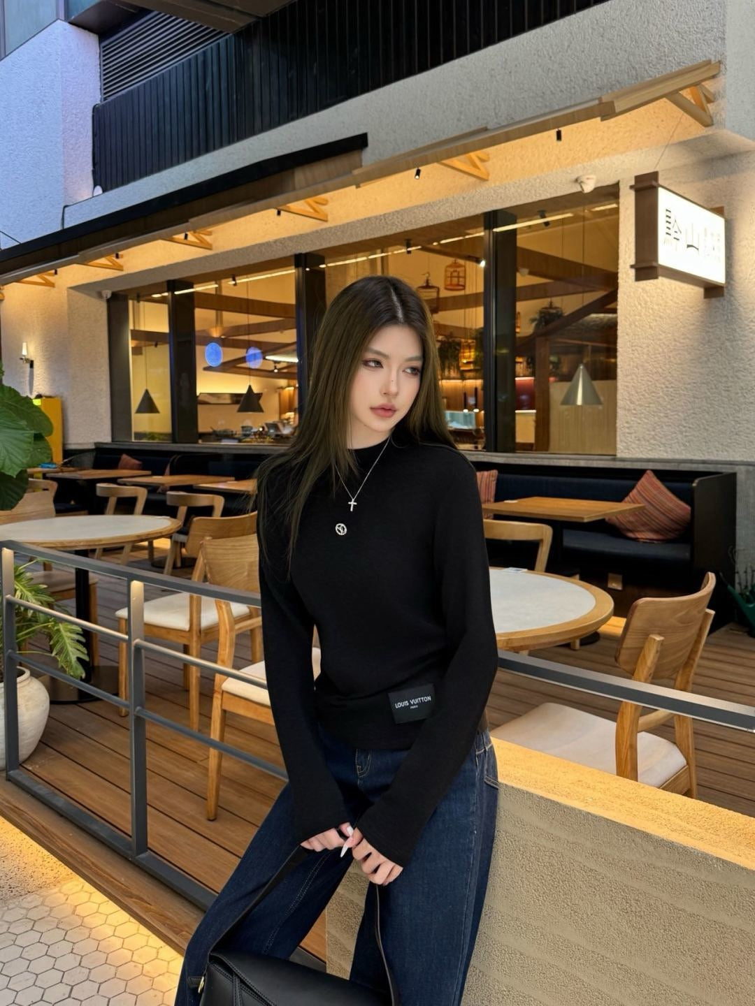 Louis NEW bottoming shirt