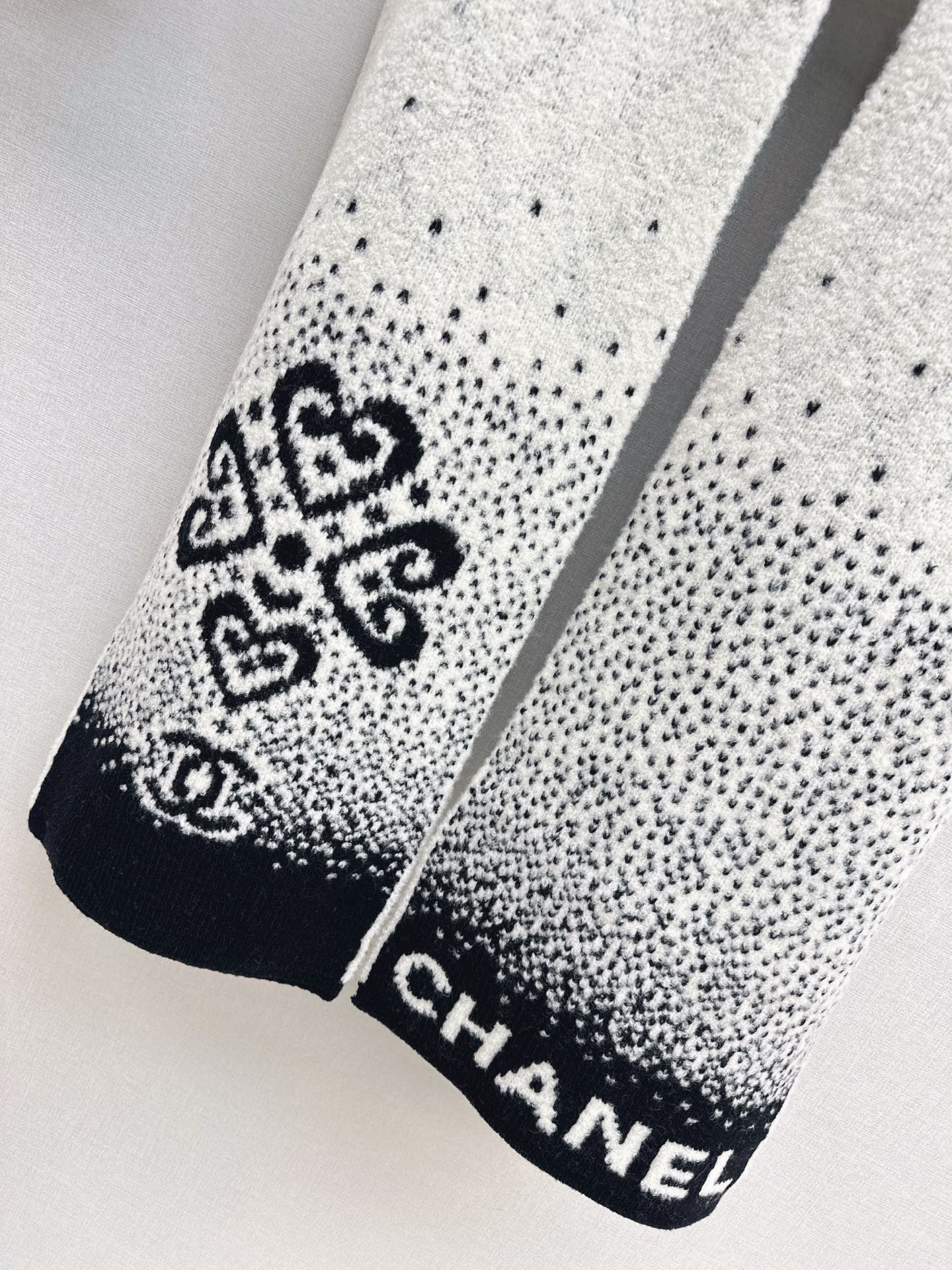 Chan NEW cashmere hat scarves