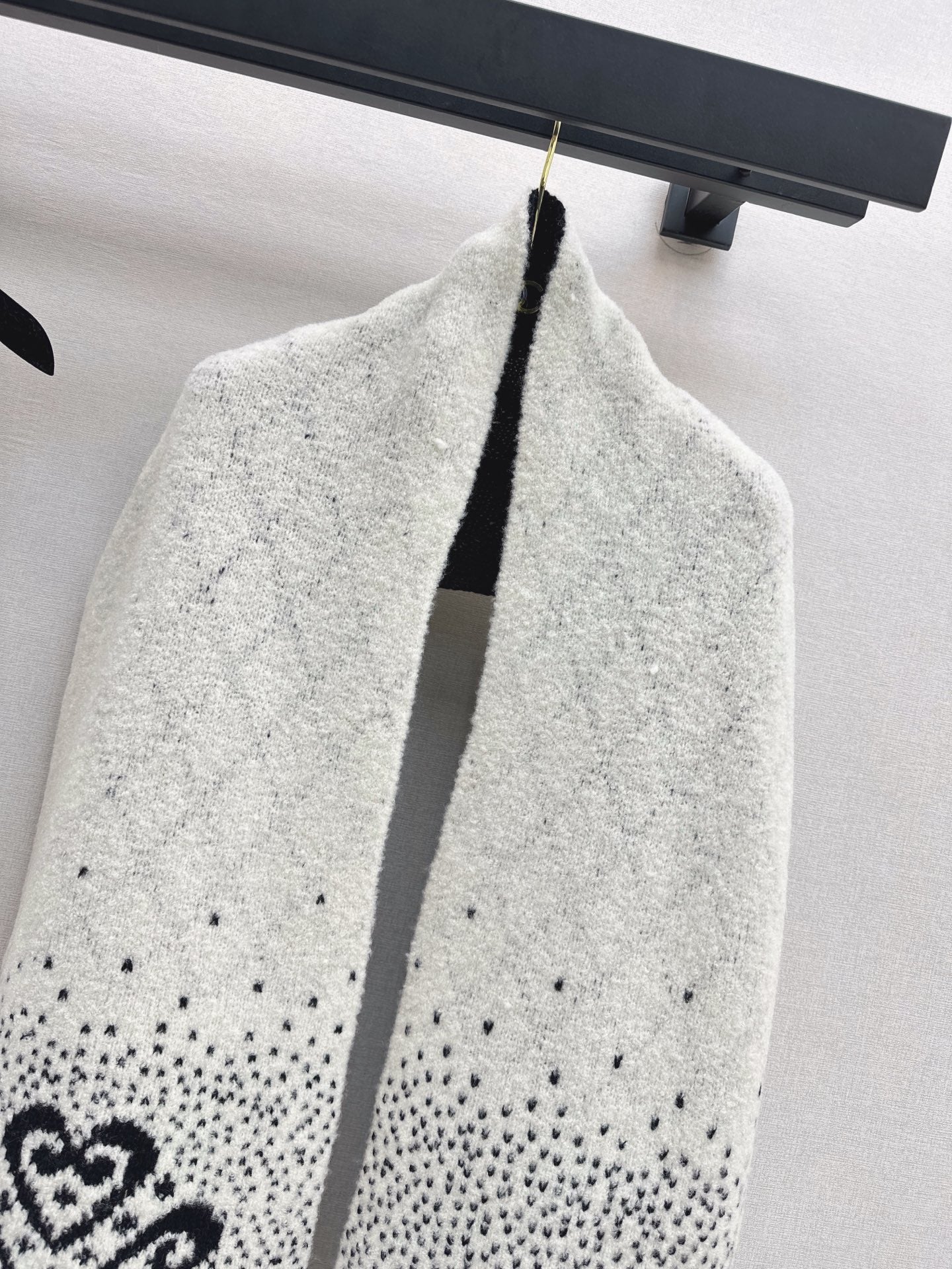 Chan NEW cashmere hat scarves