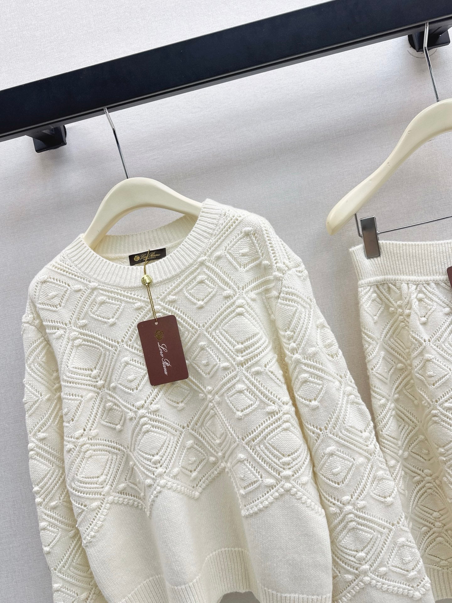 Loro NEW Jacquard sweater  skirt suit