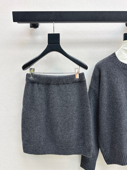 Miu NEW knitted suit