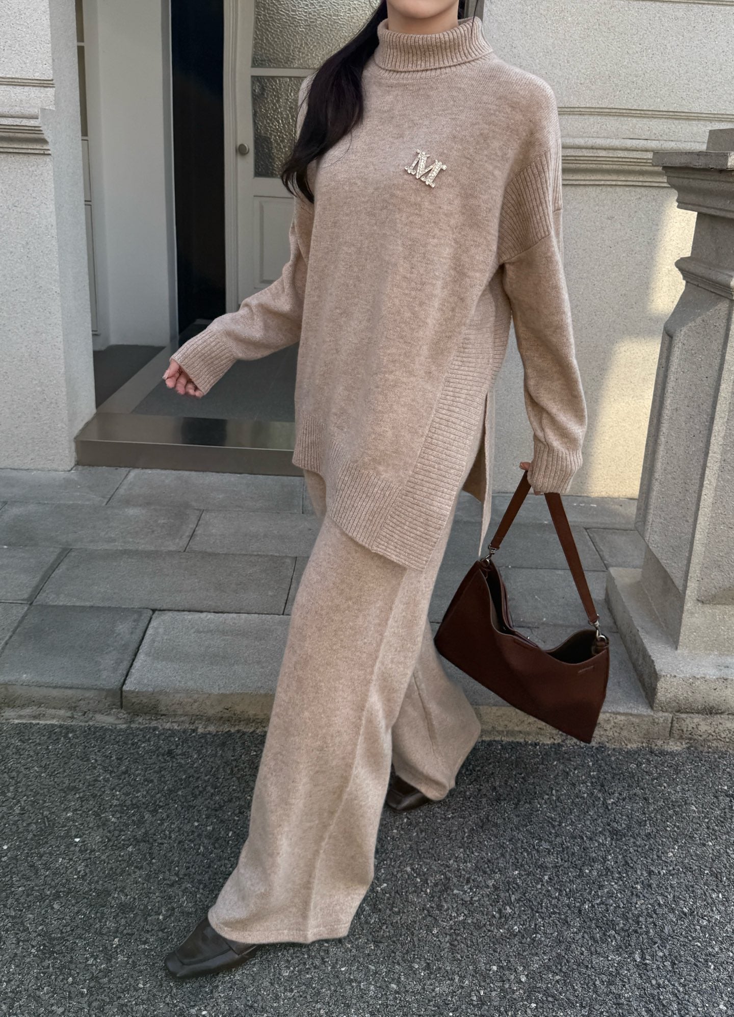 Max NEW knitted suit