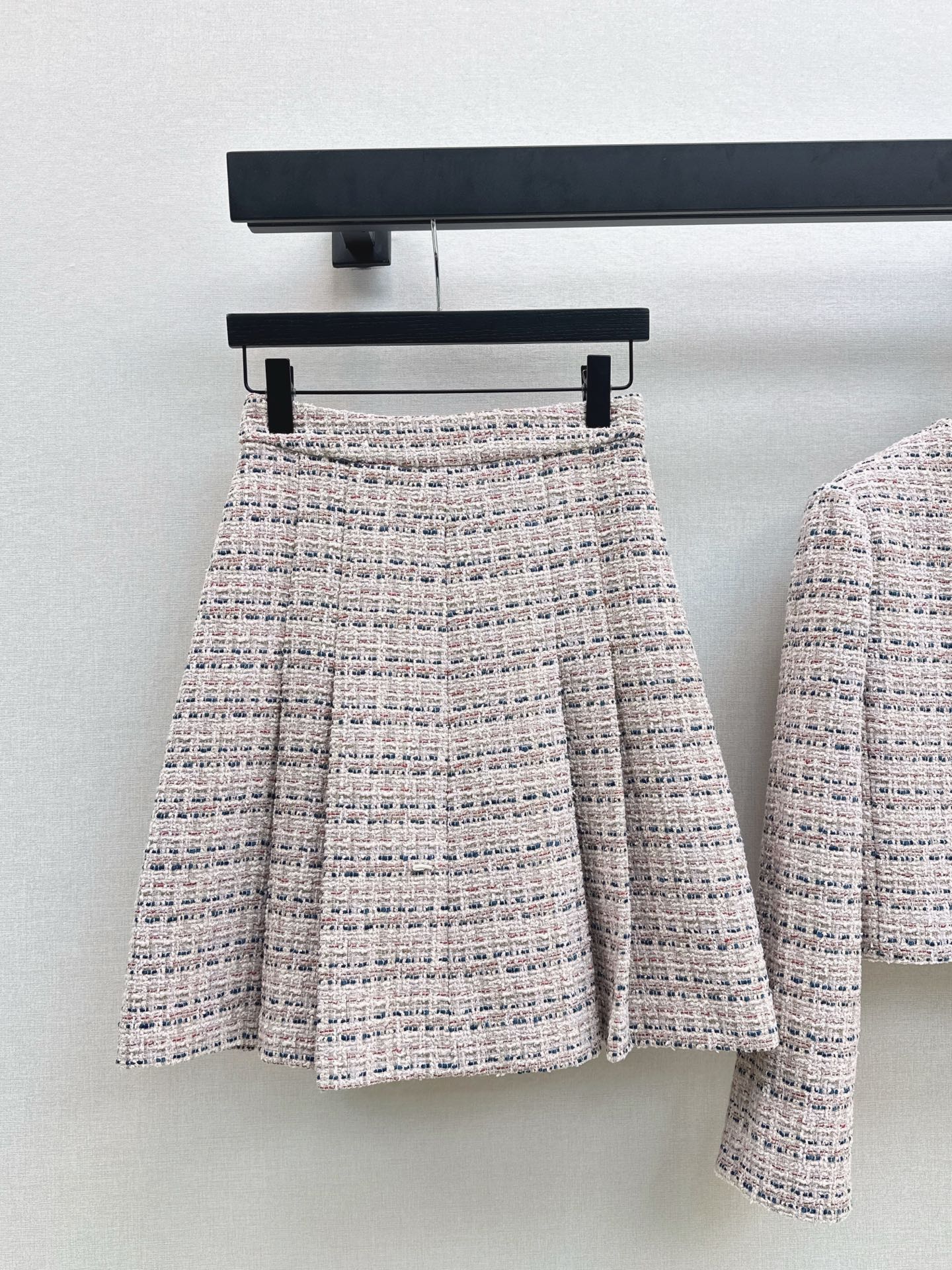 Loro NEW woven skirt