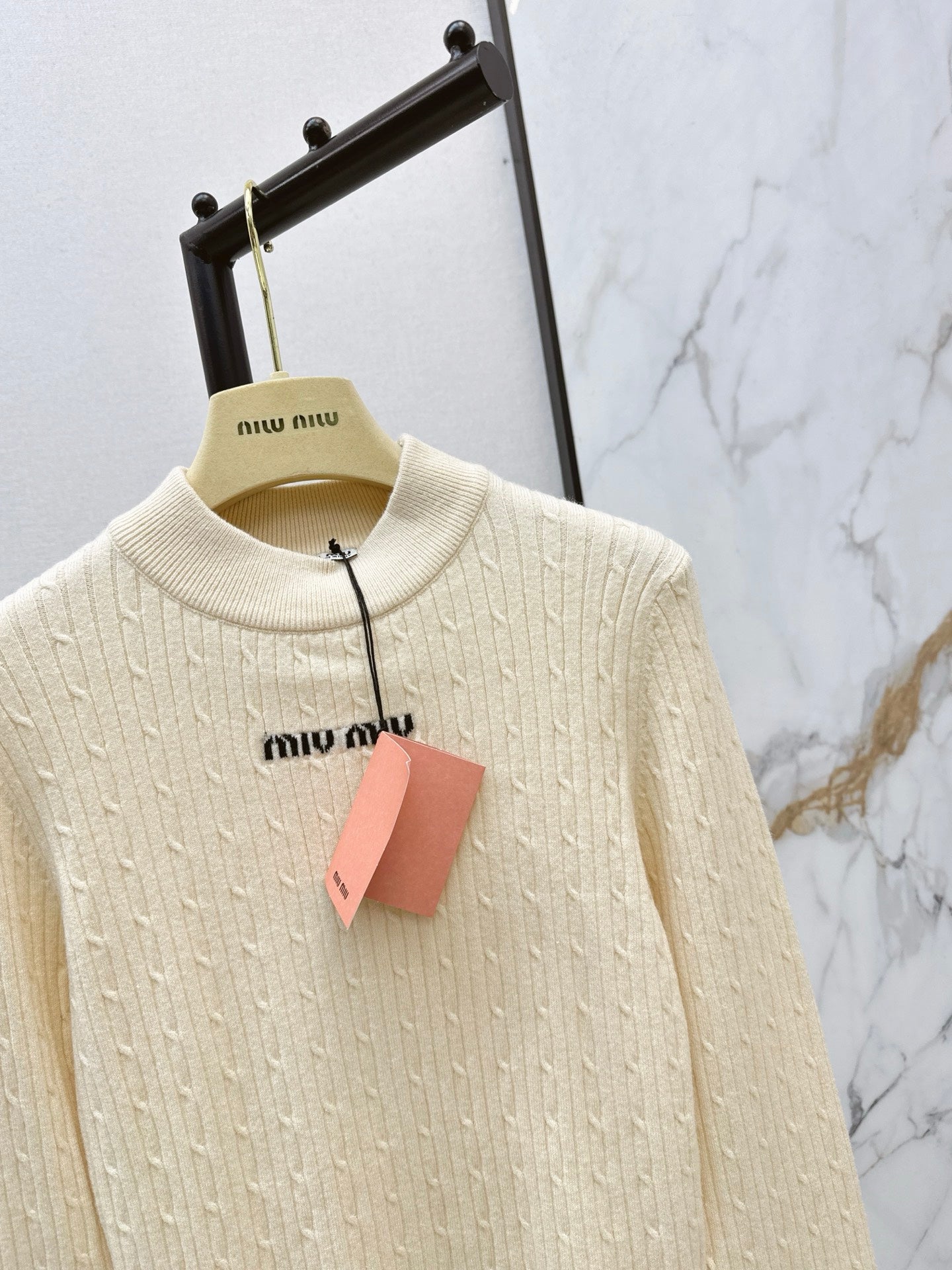 Miu NEW Jacquard base layer