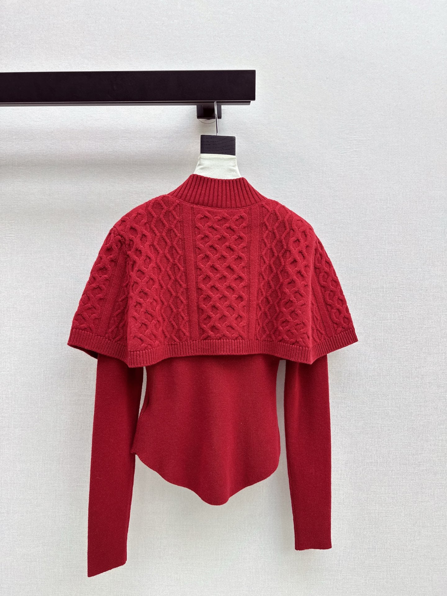 Chan NEW Knitted cape sweater set