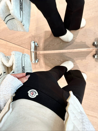 Monc NEW flared pants