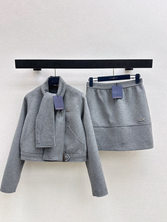 Louis NEW Woolen jacket  skirt set