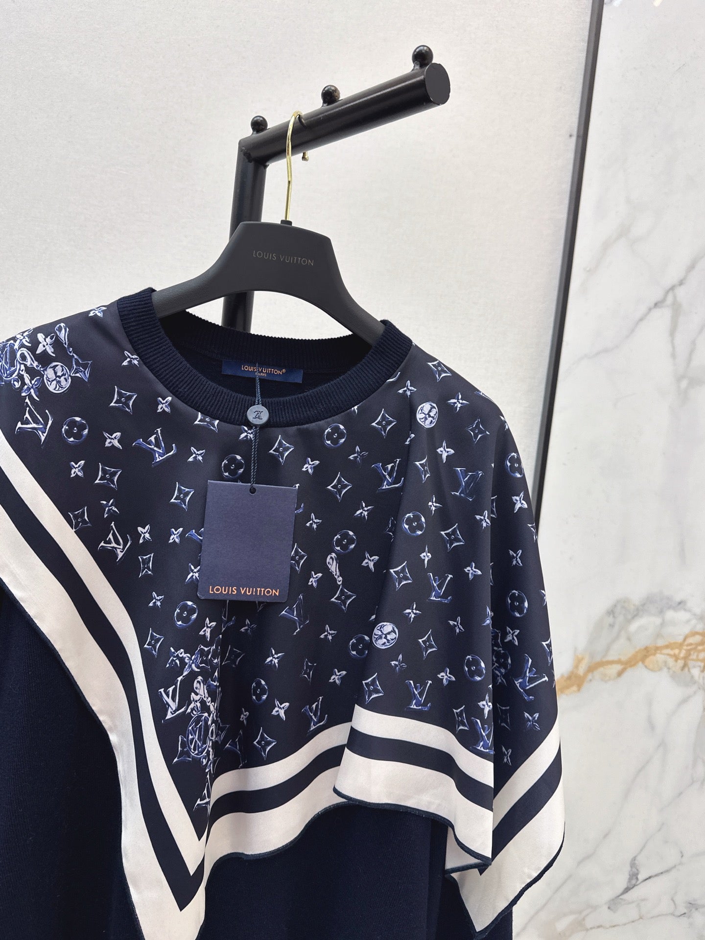 Louis NEW 2-in-1 sweatshirt