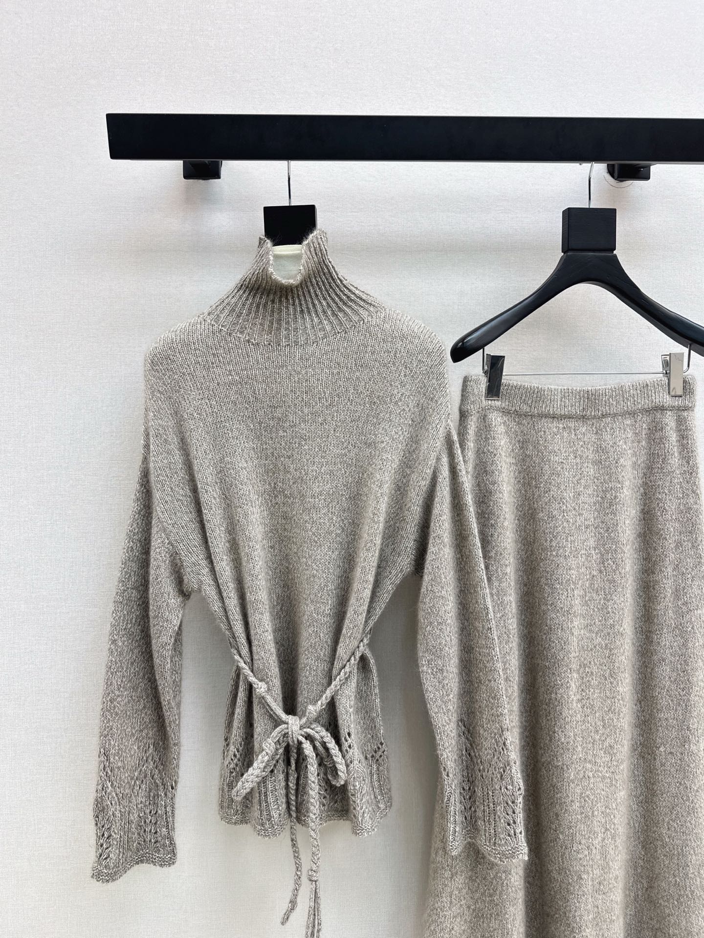 Brun NEW knitted suit