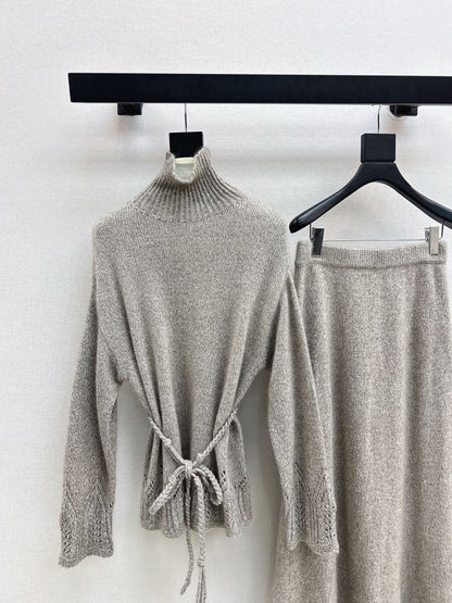 Brun NEW knitted suit