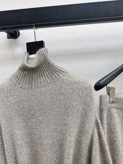 Brun NEW knitted suit