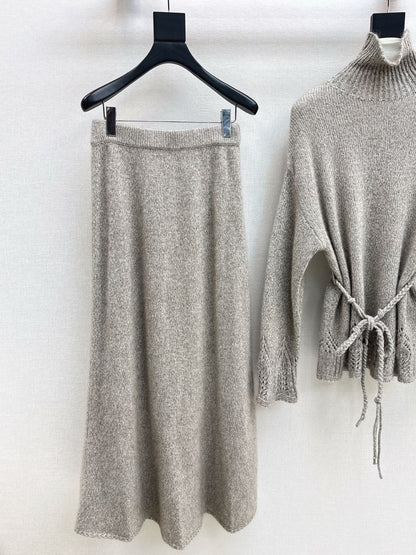 Brun NEW knitted suit